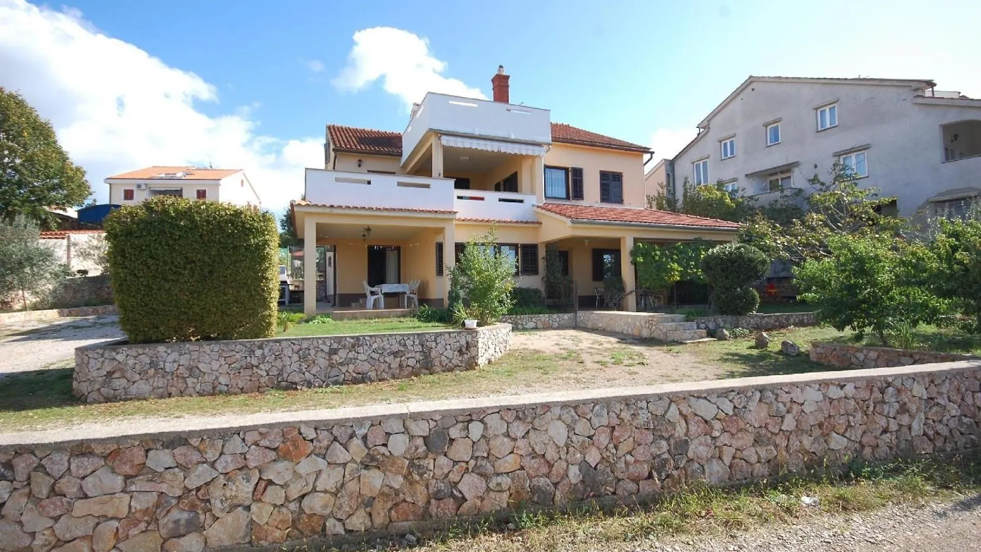 Studio Fuer 2 Personen Ca 30 Qm In Njivice, Kvarner Bucht Krk Njivice